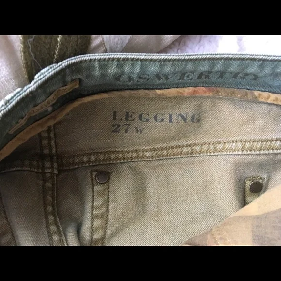 COPY - Burberry jeans - Picture 2 of 9